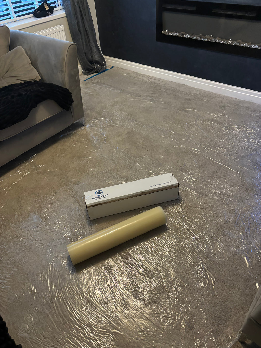 Carpet protection roll and stroll