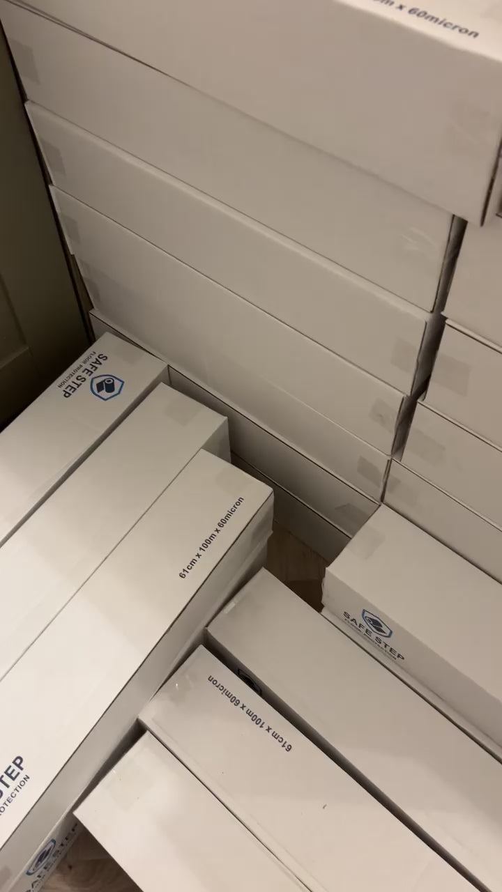 Carpet protection roll and stroll